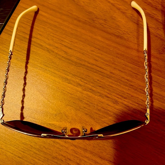 Chanel aviator sunglasses - Picture 4 of 5